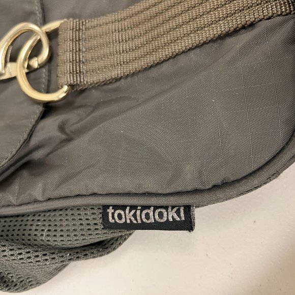 Tokidoki olive khaki computer messenger bag gold leather heart keychain skull - Picture 14 of 16